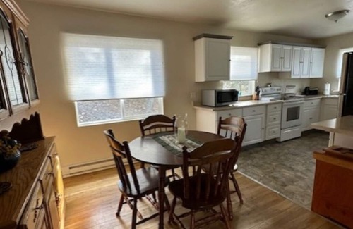 Ahsahka Casa | Correa's House in the Woods Charming 3 Bedroom House