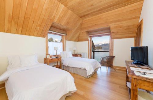 Barrio Correntoso Hotel | Correntoso Lake & River Hotel