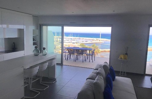Solaro Apartamento | Corsicacasa Appartement De Luxe Sur La Mer Port De Solenzara