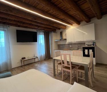 Castel d'Azzano Apartamento | Corte Boschetto