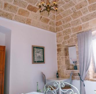 Giovinazzo Casa | Corte Pietrantica - Charming Rooms & Suites
