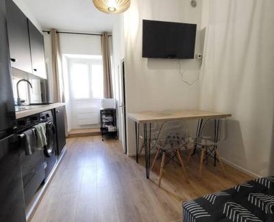 Corte Apartamento | Corte tres beau T2 neuf hyper centre 4 personnes calme et lumineux wifi lave linge