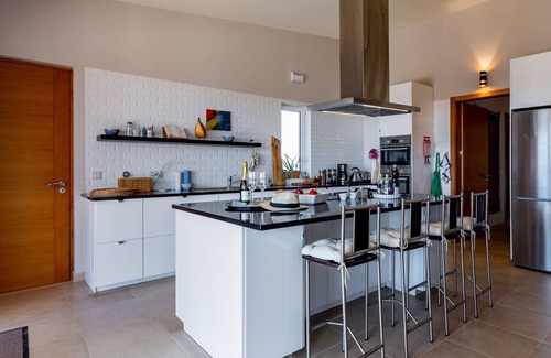 Lagos Apartamento | Corte Velada Guest House - Room 5 by LovelyStay
