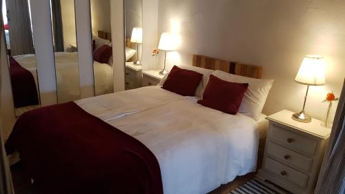 Cortes de la Frontera Casa | Cortes de la Frontera Townhouse