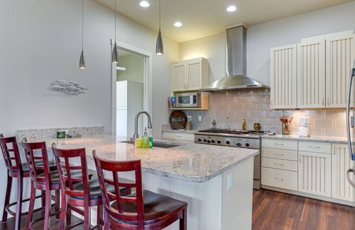 Cortez Casa | Cortez Chateau! Private boat dock and short stays!