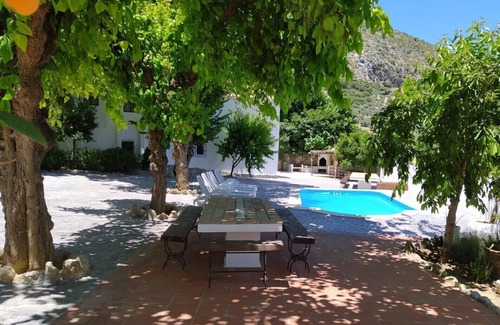 Priego de Córdoba Cabaña | Cortijo Abril, el sitio ideal para grupos grandes, BODAS, fiestas o eventos