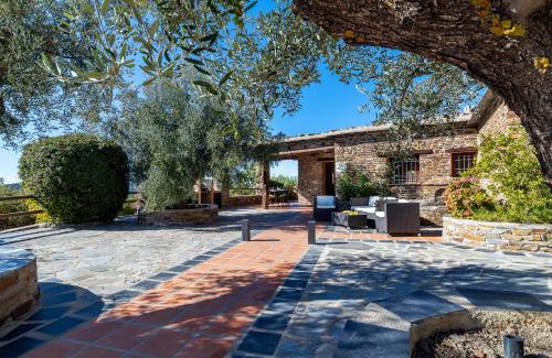 Portugos Casa | Cortijo la Loma de la Alpujarra