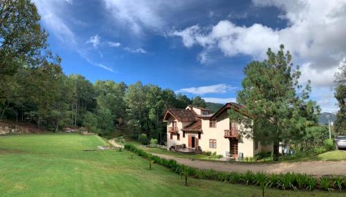 San Cristóbal de las Casas Hotel | CORTIJO LA CASONA & Bungalow al Pie de la Montaña