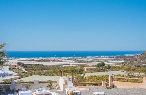 Motril Villa | Cortijo Ohana Motril by Ruralidays