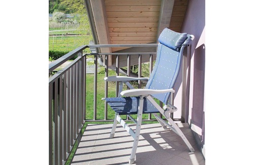Caldonazzo Apartamento | Cosy apartment for 5 people with WIFI, TV, patio, pets allowed, panoramic view and parking