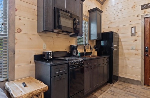 Rocky Grove Cabina | Cosby Knob - Unit 3