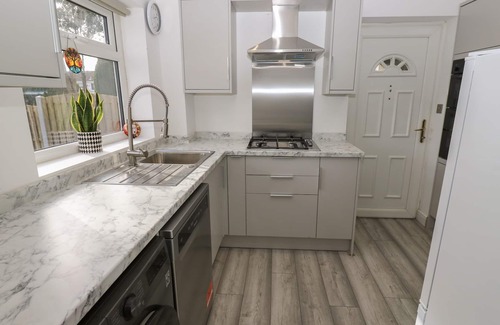 Whitkirk Casa | COSMIC PEARL, pet friendly, with open fire in Whitkirk