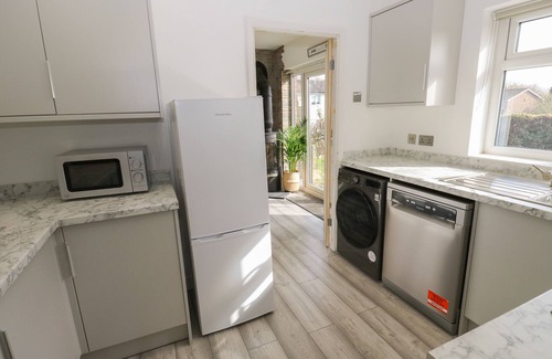 Whitkirk Casa | COSMIC PEARL, pet friendly, with open fire in Whitkirk