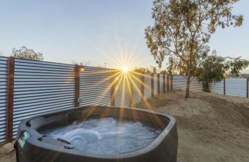 Joshua Tree Casa | Cosmic Rabbit - Family fun with hot tub! home