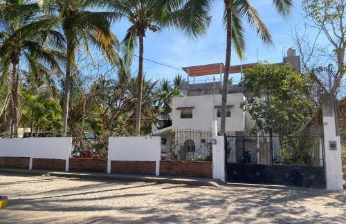 Los Ayala Casa | Costa Ayala casa para 18 personas a cuadra y media de la playa