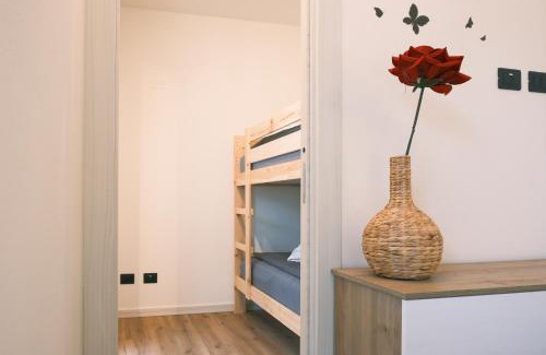 Zorzino Apartamento | Costa blu - terrace overlooking the lake & pool