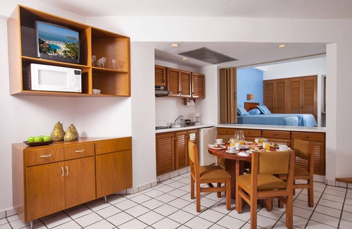 Zona Dorada Complejo | Costa De Oro Beach Hotel