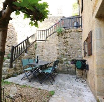 Beynac-et-Cazenac Casa | COSTA DEL PORTE : Maison de charme au coeur du village classé de Beynac avec vue*