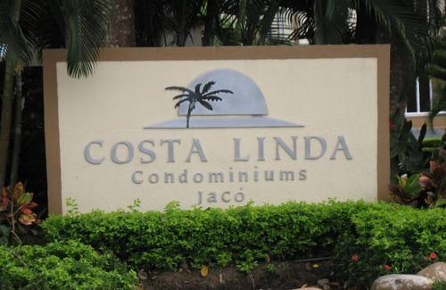 Barrio Santa Lucía Condominio | Costa Linda Condo 1.3