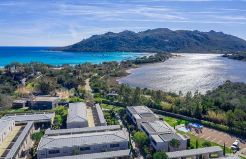 Santa Giulia Casa | Costa Nera Beach House