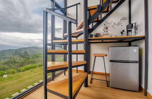 Salitrillos Casa | Costa Rica mountain retreat with jacuzzi & firepit near San José