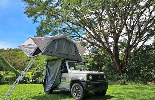 Alajuela Casa | Costa rider campervan / Suzuki Jeep Jimmy 4*4 with roof tent