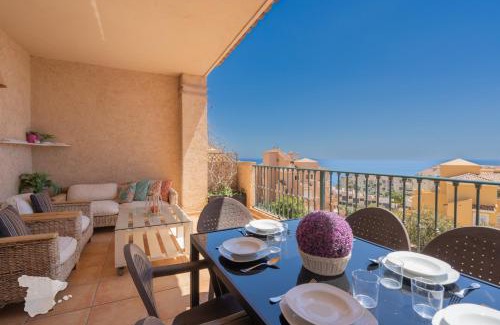 Pueblo Mascarat Casa | CostaBlancaDreams Girasoles in Altea Mascarat