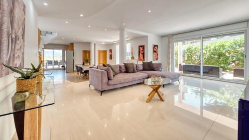 Condado del Jaruco Villa | Costacabana - Villa Primavera