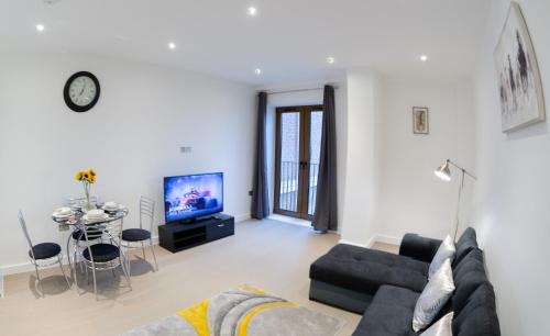 St Albans Apartamento | Cosy 1 Bed Apartment in Centre of St Albans - FREE Parking - 5 min walk to St Albans city centre & Railway station - Big Savings on Longer Stays!