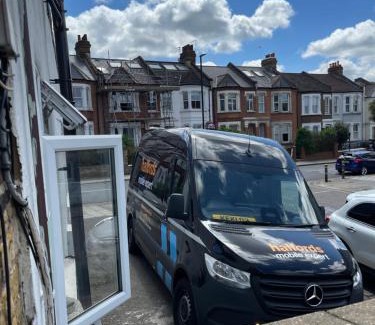 Balham Apartamento | Cosy 1 Bed apartment with FREE PARKING close to Underground station zone 2 for quick access to Central London up to 5 guests