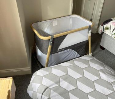 Balham Apartamento | Cosy 1 Bed apartment with FREE PARKING close to Underground station zone 2 for quick access to Central London up to 5 guests