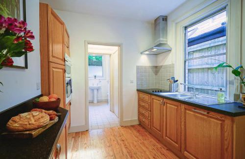 Winchester Apartamento | Cosy 1-Bed Escape with Free Parking - At Hem