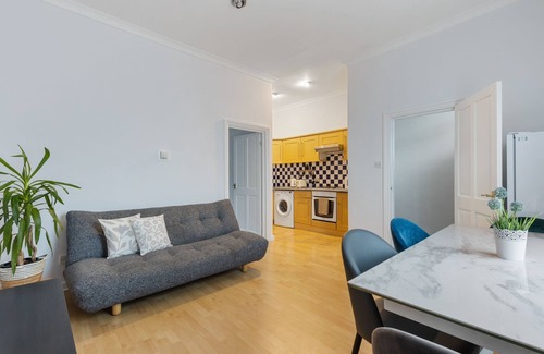 Finchley Casa | Cosy 1-Bed Flat for 4 Ppl w/ Parking