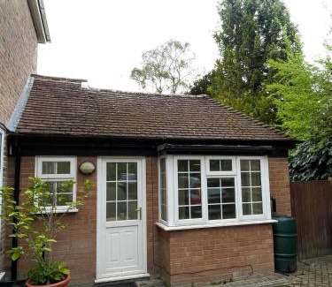 Cambridge Apartamento | Cosy 1 bed Home Opposite Addenbrookes Hospital - Free Parking