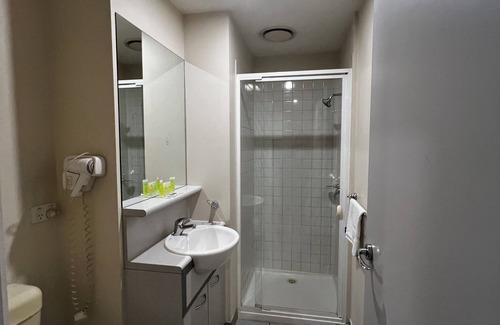 Carlton South Apartamento | Cosy 1-Bedroom Retreat for 3 with Modern Amenities & Prime Location!