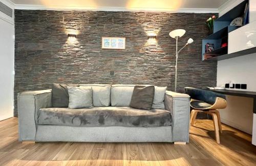 Gambetta Apartamento | Cosy 1BR Apt in Modern Residence Paris La Défense