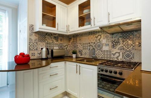 East Putney Apartamento | Cosy 1BR Apt with Balcony, East Putney,2min Tube