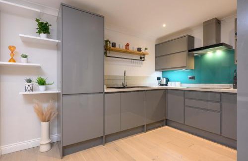 Frome Apartamento | Cosy 2-Bed Apartment in Frome Near Town Centre!