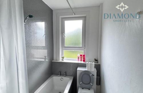 Gourock Apartamento | Cosy 2 Bed Flat in Great Location - Close to Gourock Bay, Pool and Gym nearby, Golf Club, Ferry, Supermarket, Restaurants