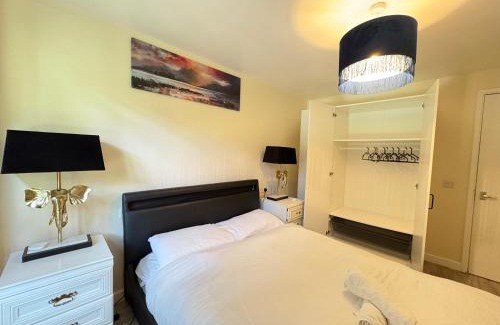 Custom House Apartamento | Cosy 2-Bed Flat Near ExCeL and City Airport