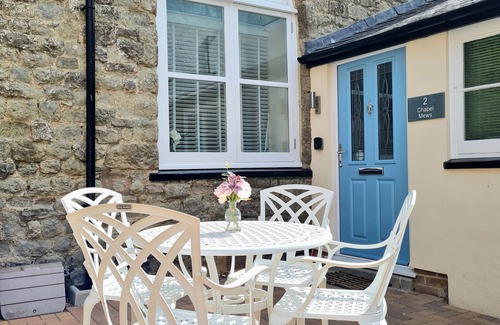 Sidmouth Cabaña | Cosy 2 Bedroom Cottage in Sidmouth 200m from the beach with free parking.