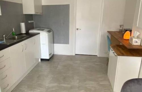 Howick Apartamento | Cosy 2 bedroom unit in Howick close to bus and supermarket