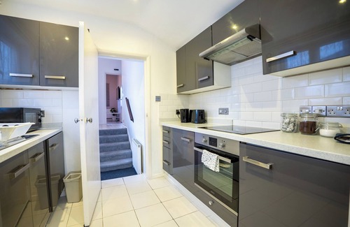 Selhurst Apartamento | Cosy 2bed Flat-Easy Links to Central London and Gatwick Airport-Free Parking