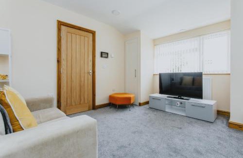 Nottingham Apartamento | Cosy 2nd Floor Apartment - King Size Bed & Free Parking