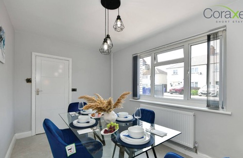 Tilbury Casa | Cosy 3 BDR Home with Free Parking and Wifi