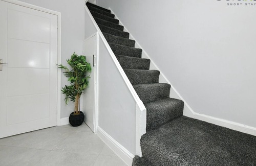 Tilbury Casa | Cosy 3 BDR Home with Free Parking and Wifi