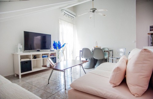 Fiskardo Apartamento | Acogedor apartamento de 3 dormitorios en el centro del pueblo de Fiskardo, cerca de la playa.