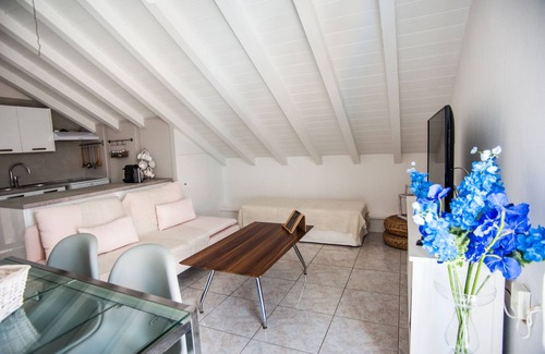 Fiskardo Apartamento | Acogedor apartamento de 3 dormitorios en el centro del pueblo de Fiskardo, cerca de la playa.