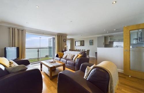 Portrush Apartamento | Cosy 3 bedroom apartment in central Portrush with sea views