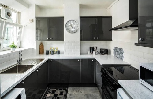 Coldharbour Apartamento | Cosy 3BD London accommodation for 6 /6 beds